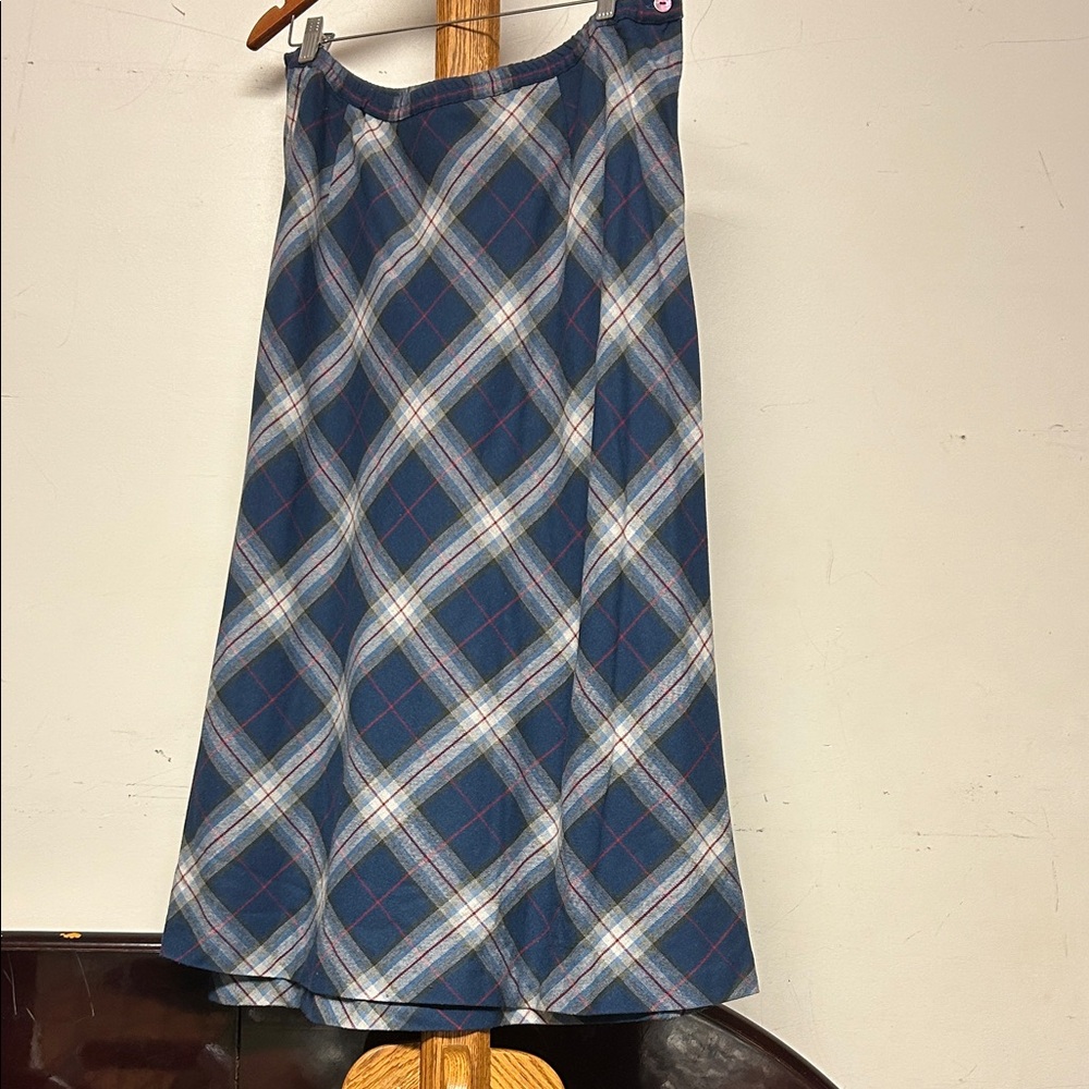 Elisabeth by Liz Claiborne Plaid Blue Skirt.